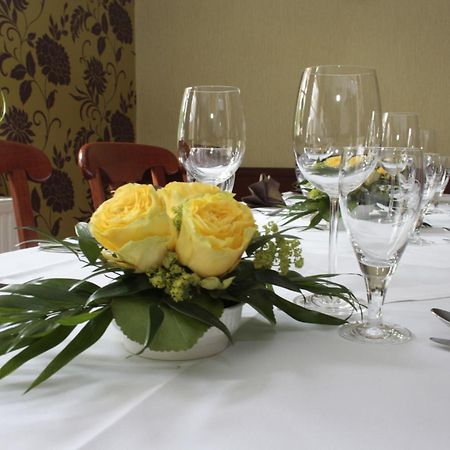 Hotel Buetzower Hof Екстер'єр фото