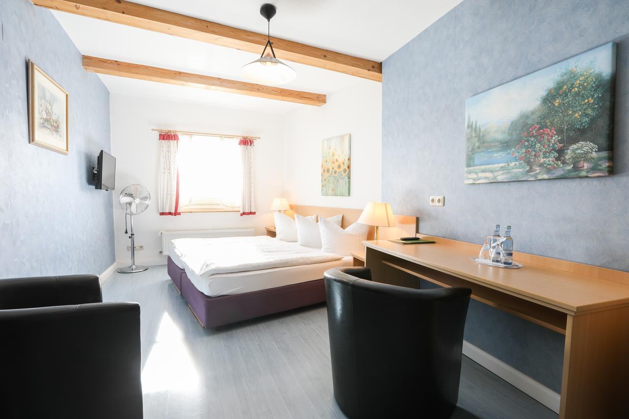 Hotel Buetzower Hof Екстер'єр фото
