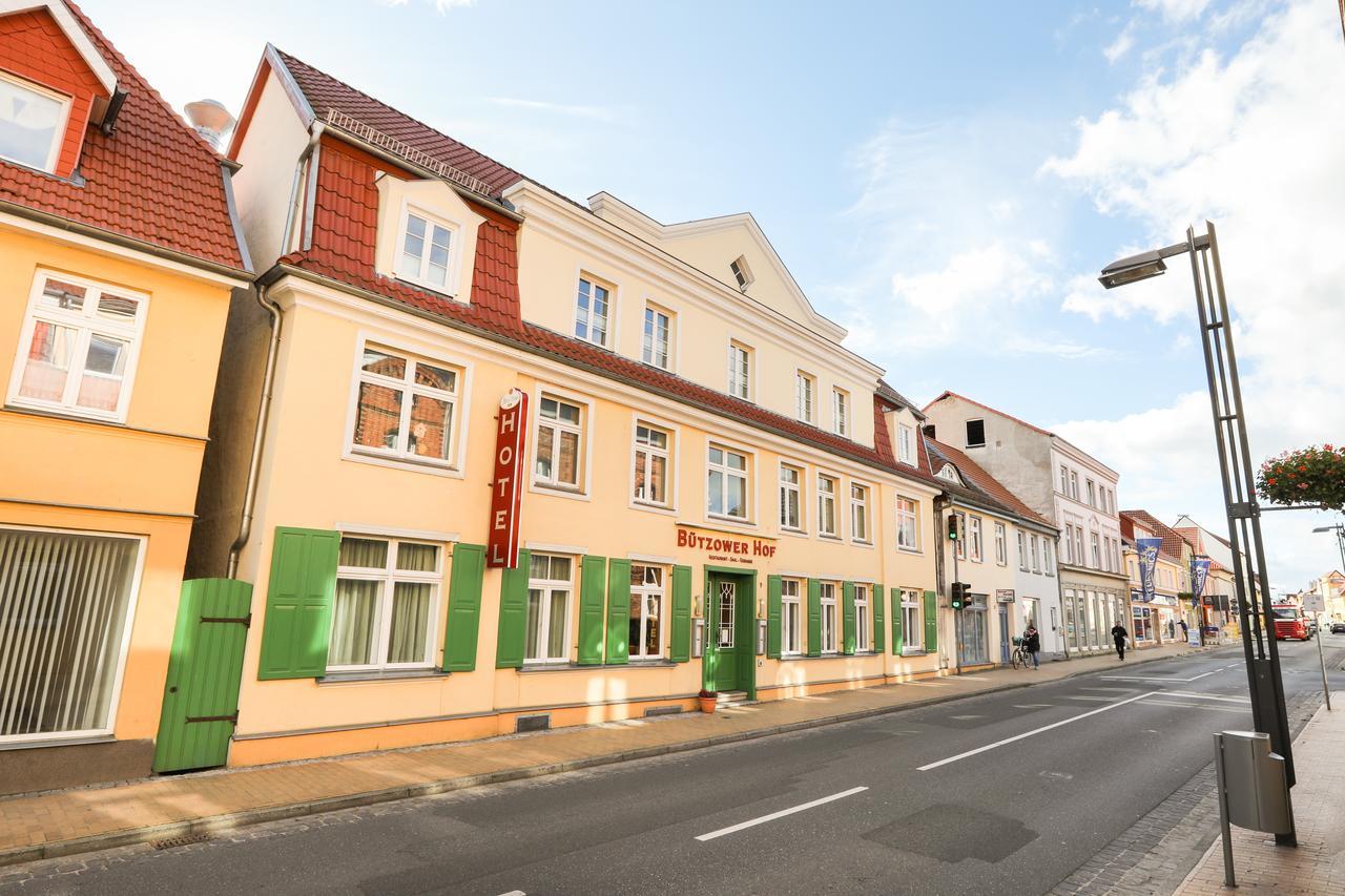 Hotel Buetzower Hof Екстер'єр фото